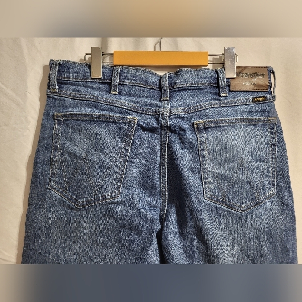 Wrangler Men's Straight Jeans in Light Blue, Size 36x30